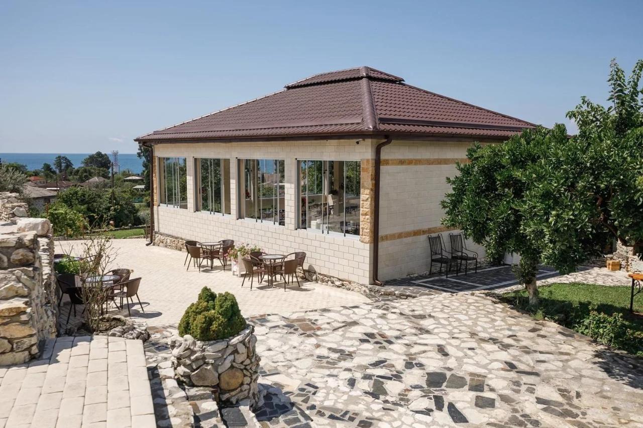 Hotel Paradise Sukhumi Exterior foto