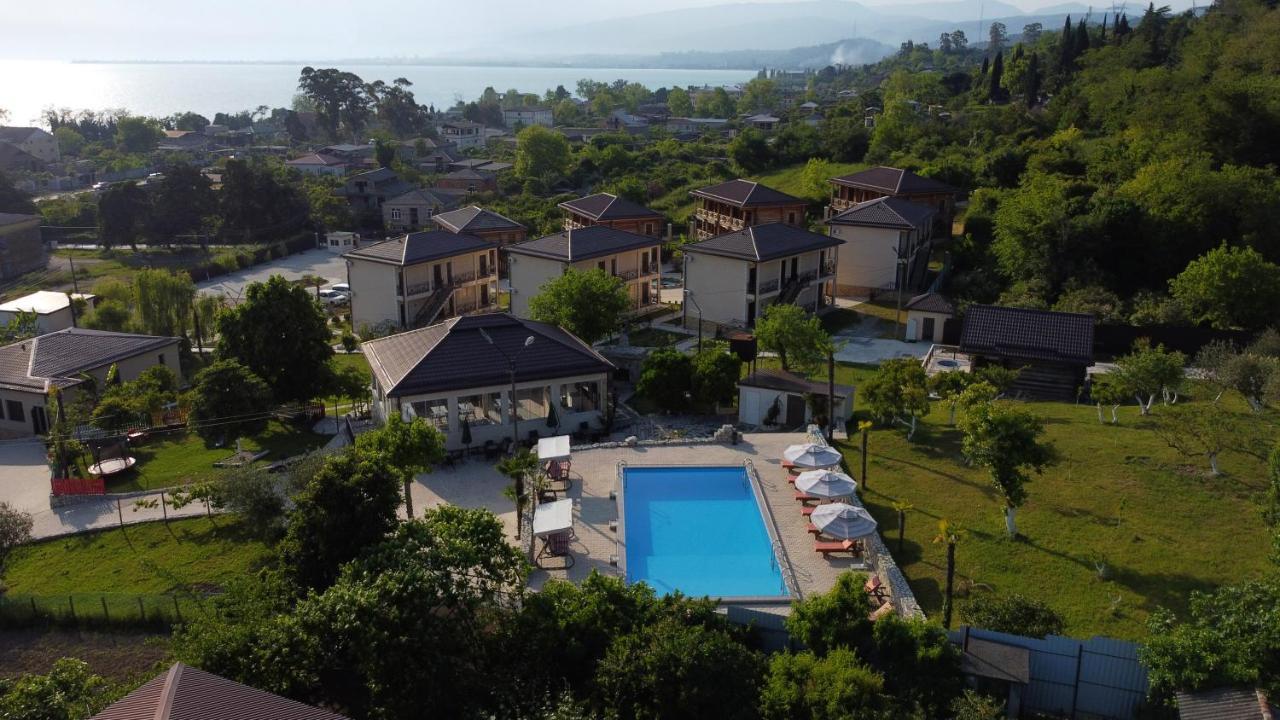 Hotel Paradise Sukhumi Exterior foto
